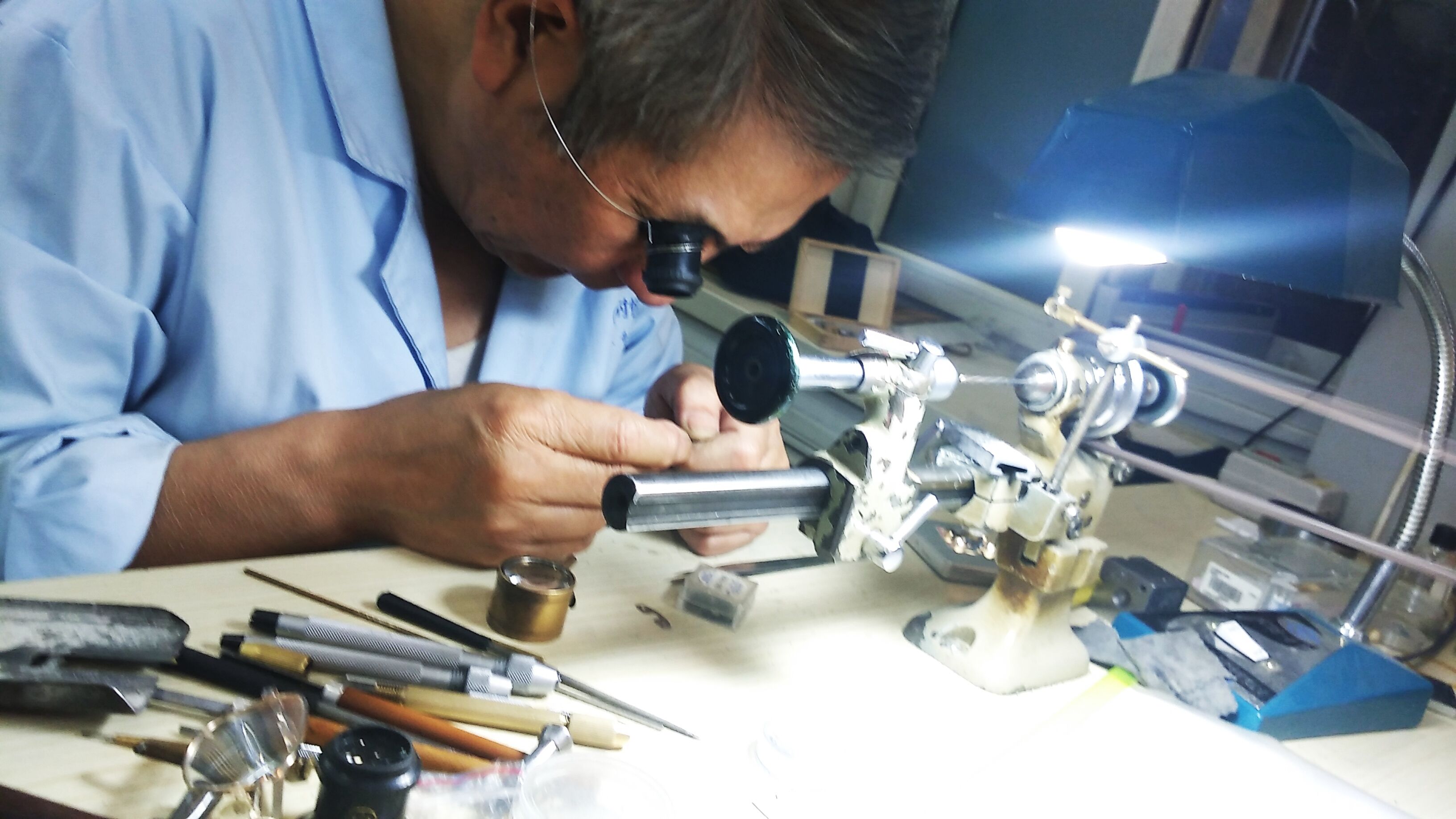 天梭授权维修中心（天梭金属零件锈蚀）